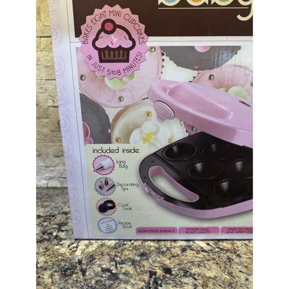 Babycakes Non Stick Mini Cupcake & Pie Maker - New! - Picture 2 of 8